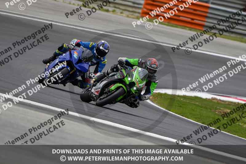 cadwell no limits trackday;cadwell park;cadwell park photographs;cadwell trackday photographs;enduro digital images;event digital images;eventdigitalimages;navarra;no limits trackdays;peter wileman photography;racing digital images;trackday digital images;trackday photos